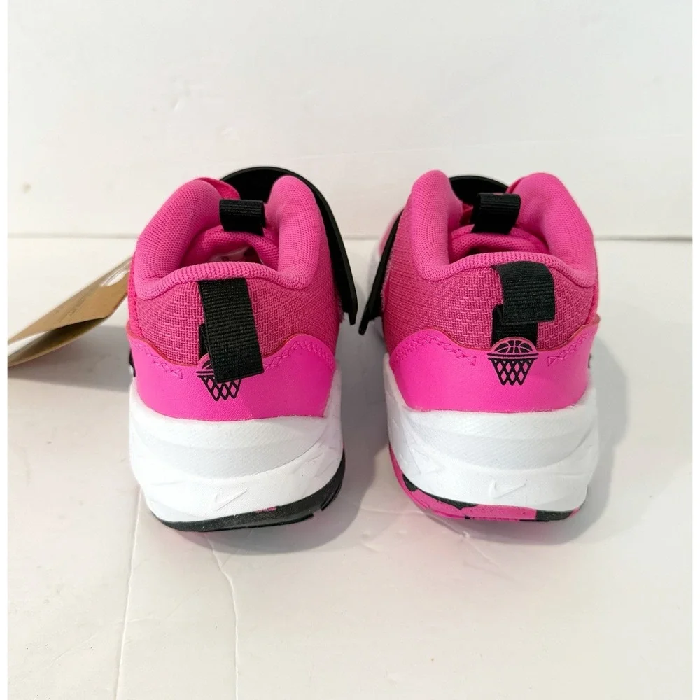 Nike Team Hustle Girls 3y Kids' Basketball Shoes NWT Slip On School Preppy